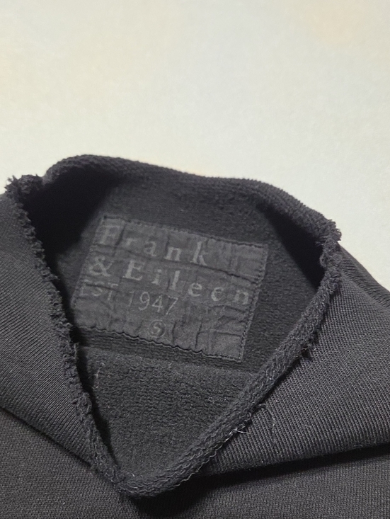 Frank & Eileen Sweaters - Frank & Eileen Black Crew Sweatshirt with Label Oversized. Excellent Condition